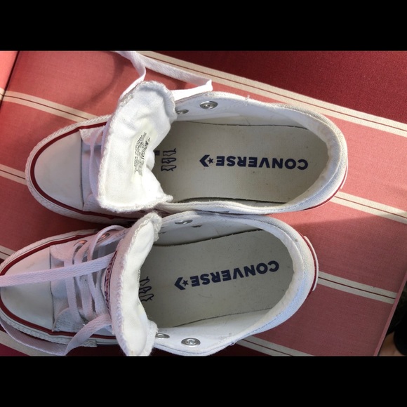 Converse - White. Size 5 - Picture 6 of 7